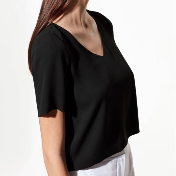 RANDY TOP (WILL STEAM BEFORE SENDING OUT) - Picture 1 of 2